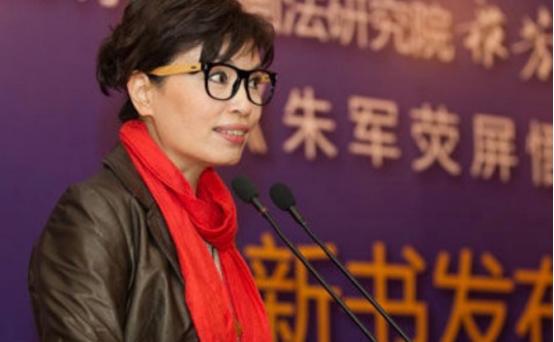 央视主播李瑞英儿子坠楼,央视新闻主播李瑞英怎样了