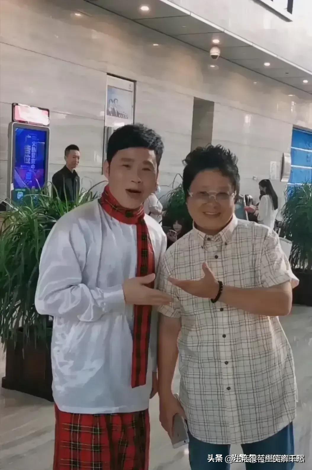 山寨“小沈阳”组建“四大天王”组合，出场费动辄百万！