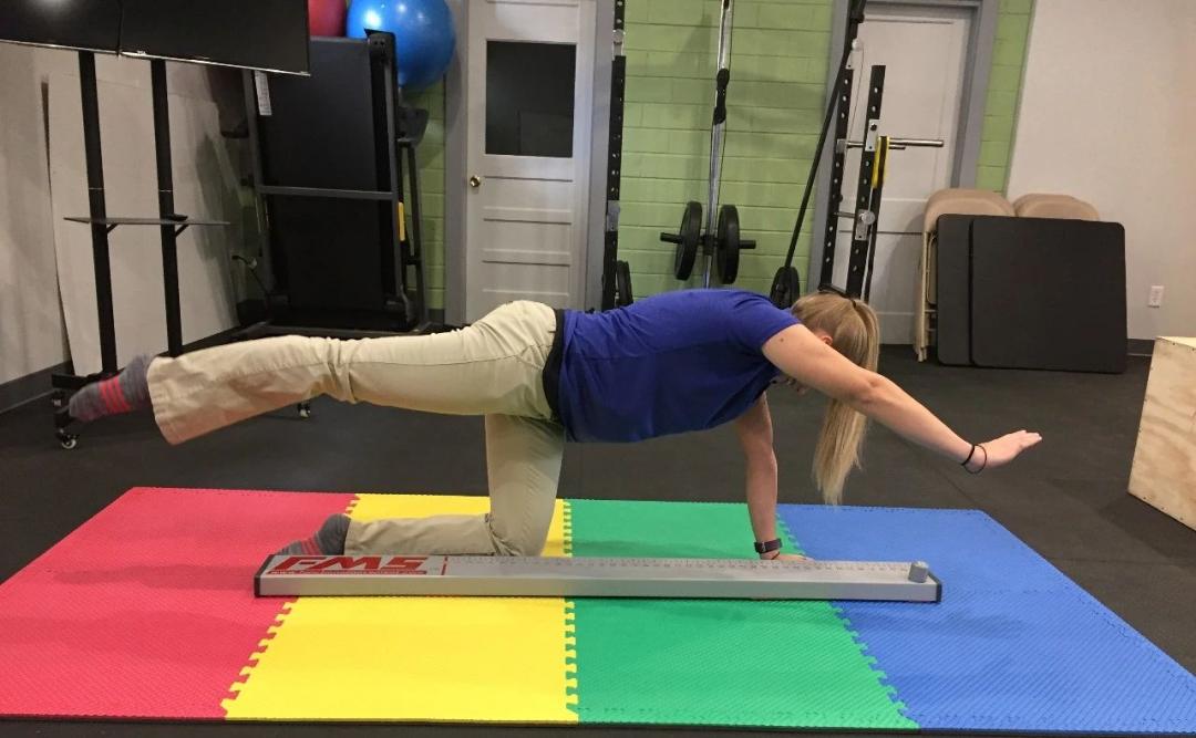 这几个纠正性练习，帮你获得更好的旋转稳定性