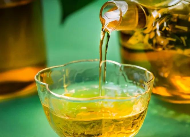 女人过了40岁一定要清醒,春天女人喝什么茶养颜抗衰老