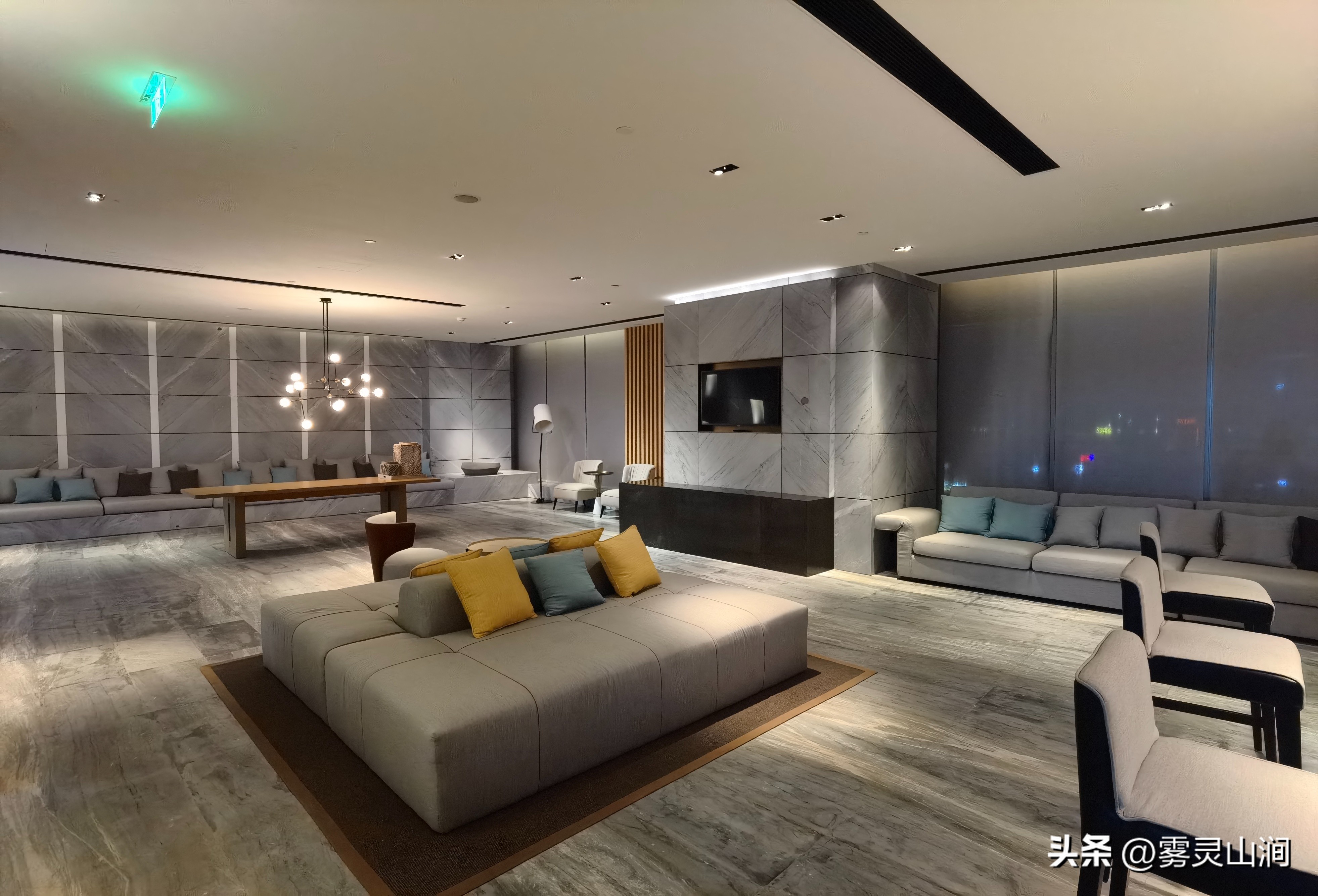 佛山罗浮宫索菲特酒店夜景,佛山罗浮宫索菲特酒店的布局亮点