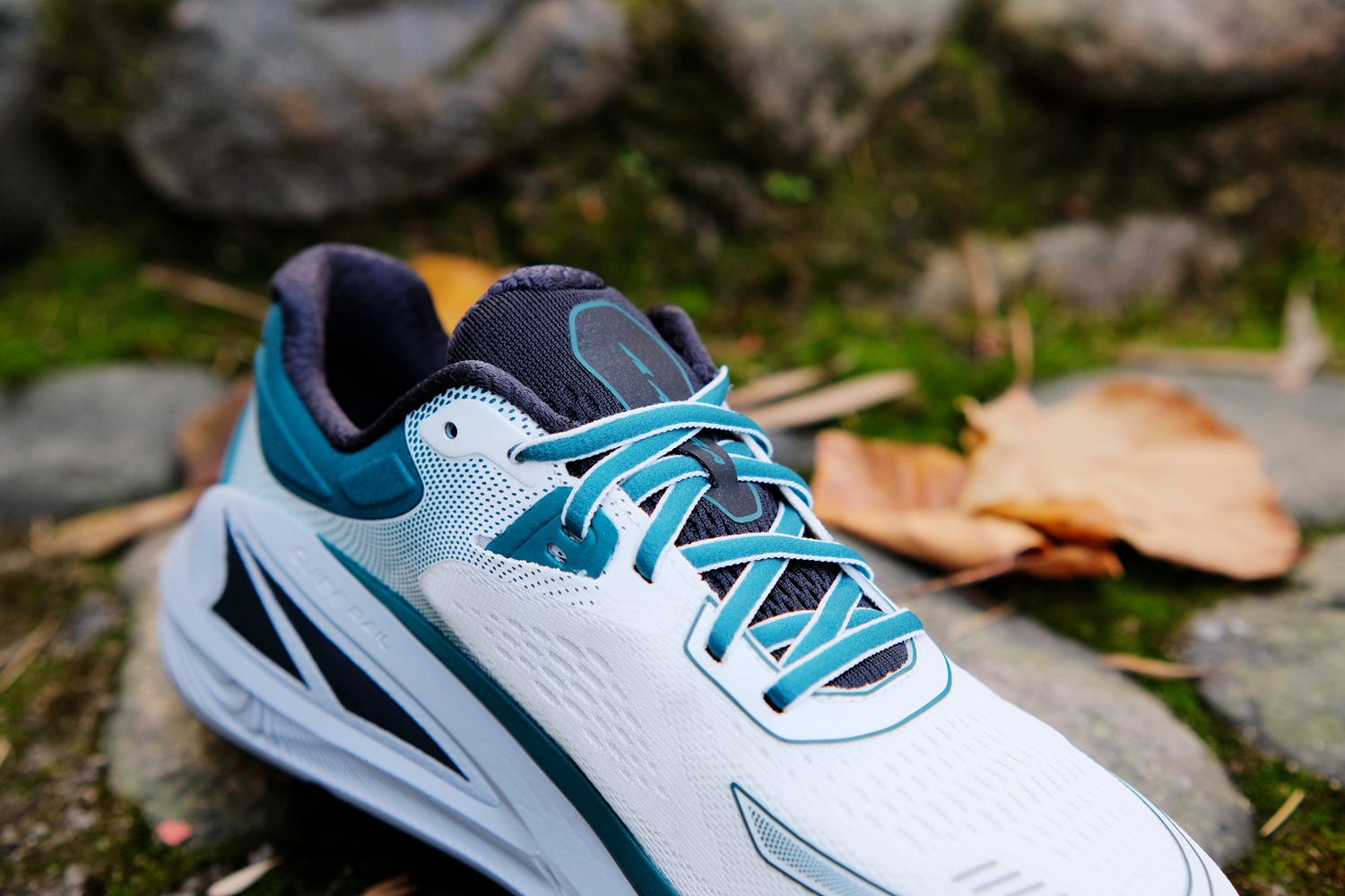 2023超强推进力跑鞋,奥创paradigm跑鞋评测