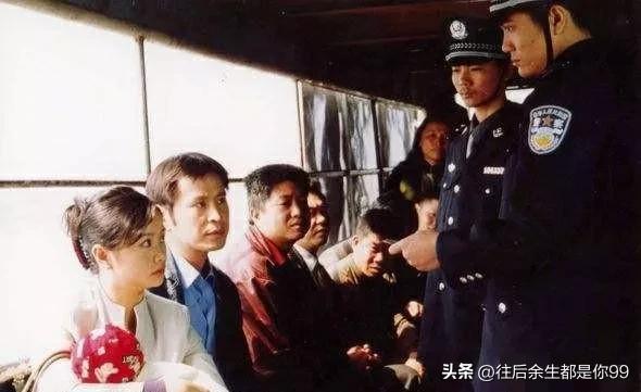 天不藏奸,精讲剧中人物性格,不愧为扫黑除恶题材剧的精良作品!