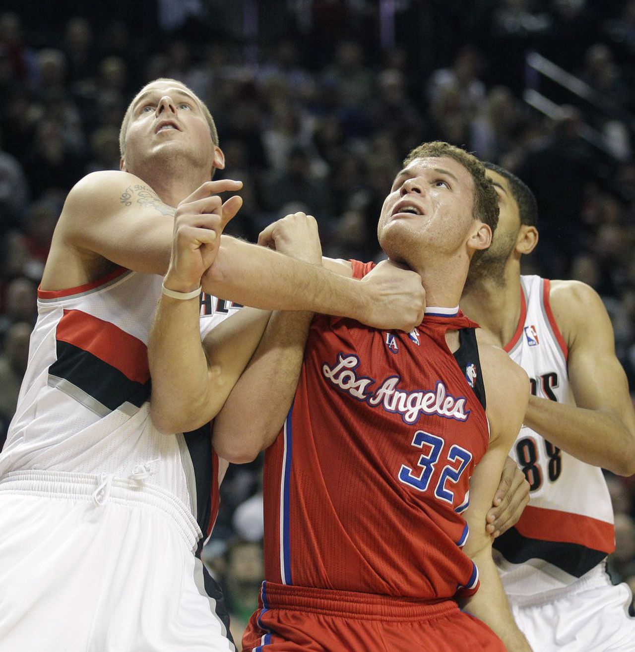 肉盾乔尔：波特兰中锋及格标准线，奥登的老大哥，怒怼巅峰大姚