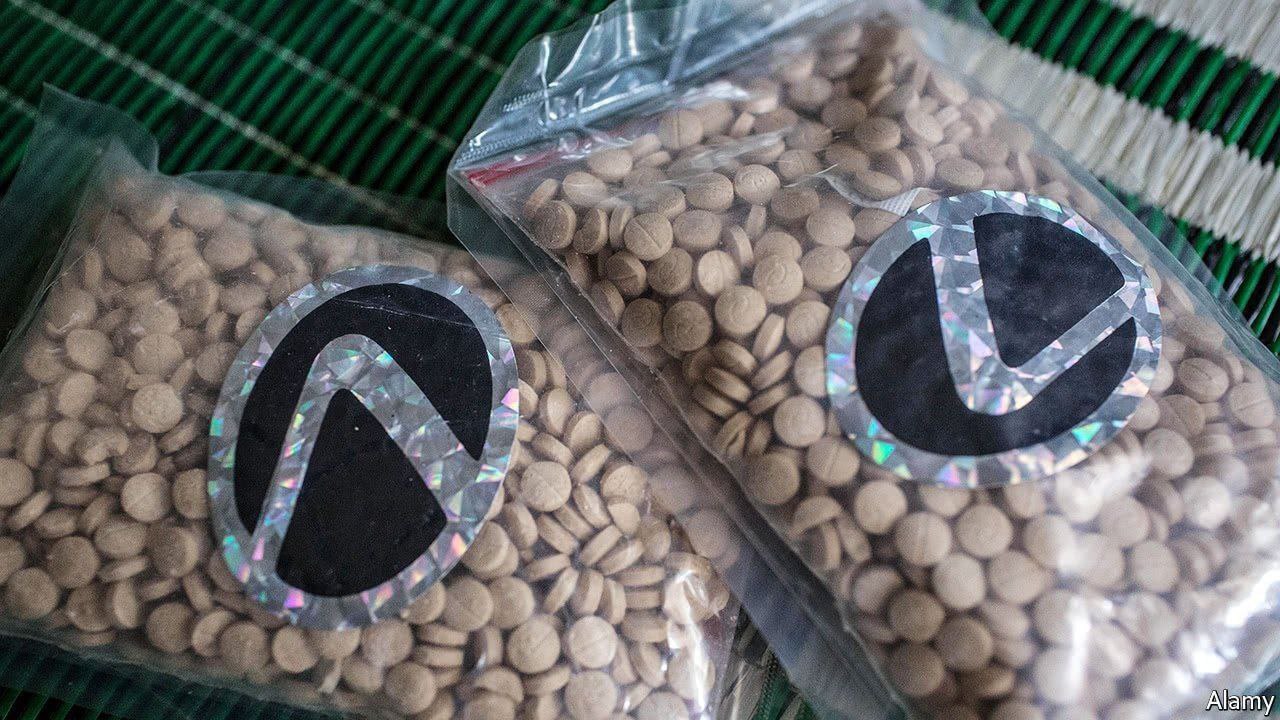 俄军缴获乌军神秘药丸,俄军给乌军俘虏吃什么