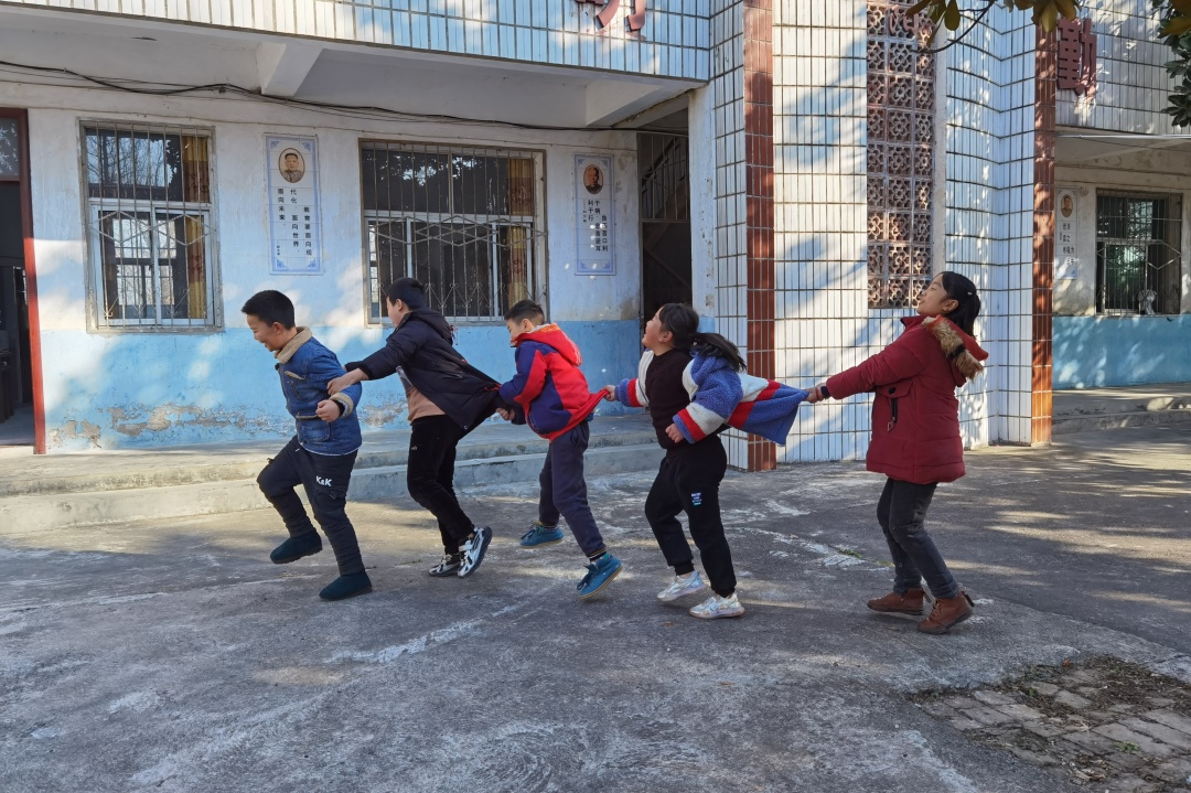 101个戏剧梦想，一个一个飞出了课堂