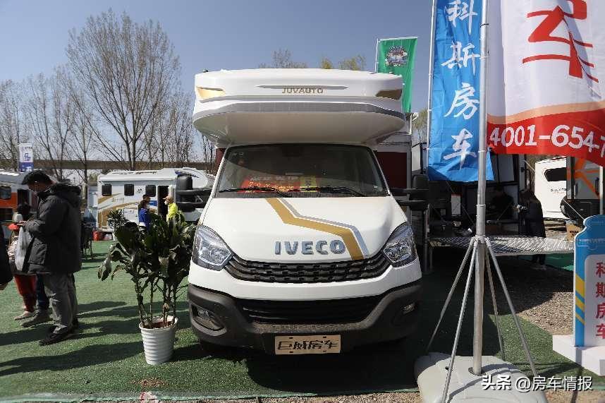 出厂就主打一个“舒服”这款6.5T依维法式轻奢房车自信在哪儿？