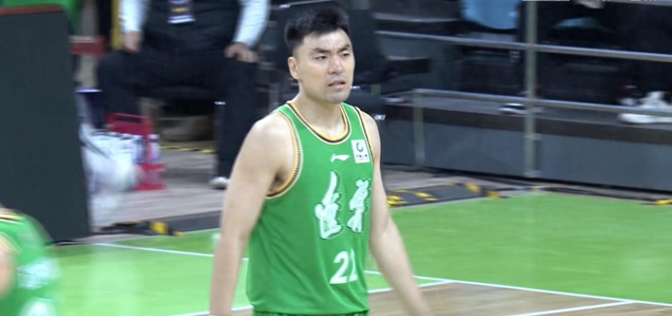 辽宁赵继伟鬼魅传球,辽篮双子星郭艾伦赵继伟双喜临门