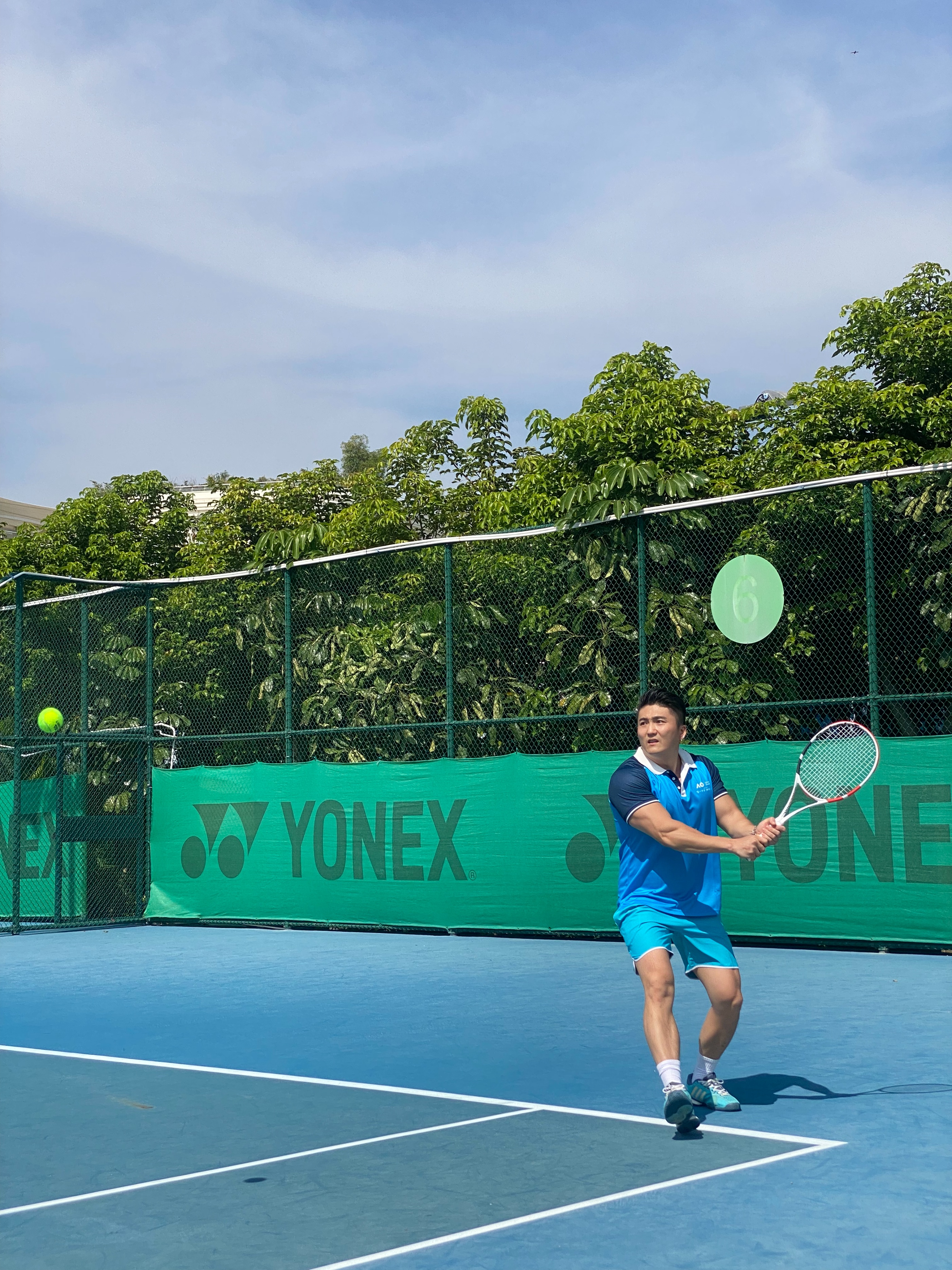 25年前河南小伙娶乌克兰美女,中国小伙娶19岁乌克兰妻子现状