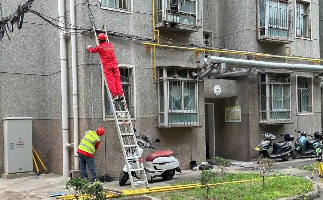 超级爽快！西蓝集团炙热行动，燃气管网全面升级！