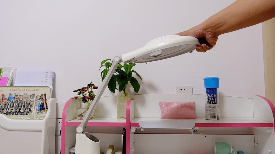 护眼灯到底哪个最好最实用,爱德华护眼灯真的能保护视力吗