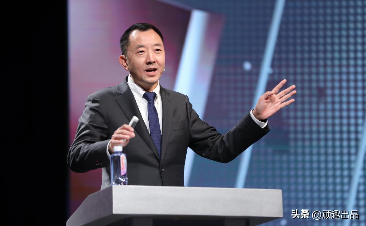 县委书记主动投案降为科员,县委书记主动投案被降职