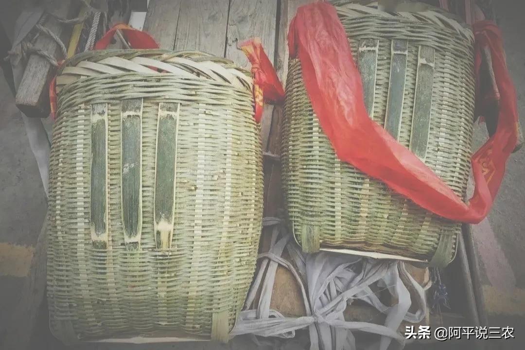 在农村的木匠,农村即将消失的手艺人篾匠铁匠