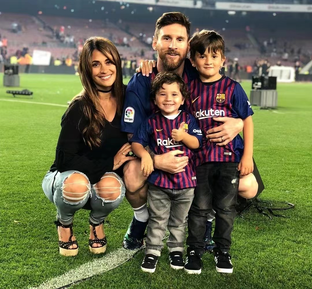 盘点世界杯的球王太太团,世界杯32强当家球星