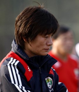 女足落没的分水岭事件,一场痛彻心扉的失利,谁击垮了铿锵玫瑰?