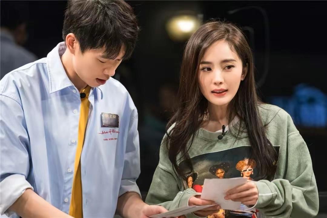 杨采钰陈金飞疑似离婚,陈金飞和杨采钰离婚吗