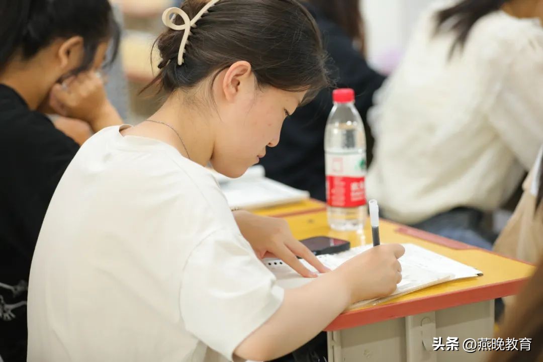 共筑教育梦想,共筑特色教育梦想