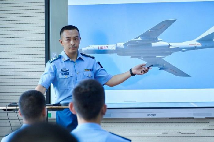 中国空军亮剑实拍,中国空军强势亮剑视频