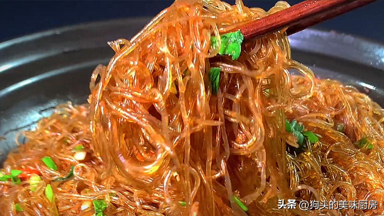 五花肉粉丝炖白菜怎么做好吃 (粉丝炖白菜豆腐的做法)