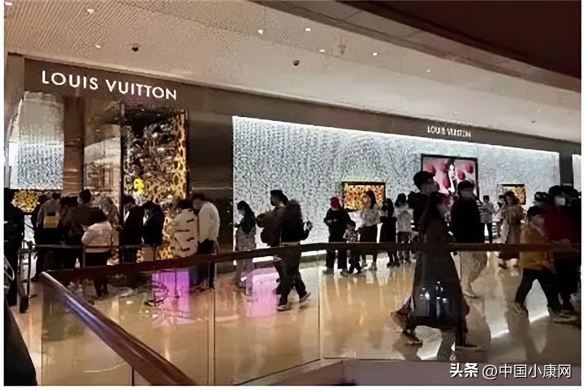 【财智头条】决心把所有美妆代购“扫地出门”?LV下个月又要涨价