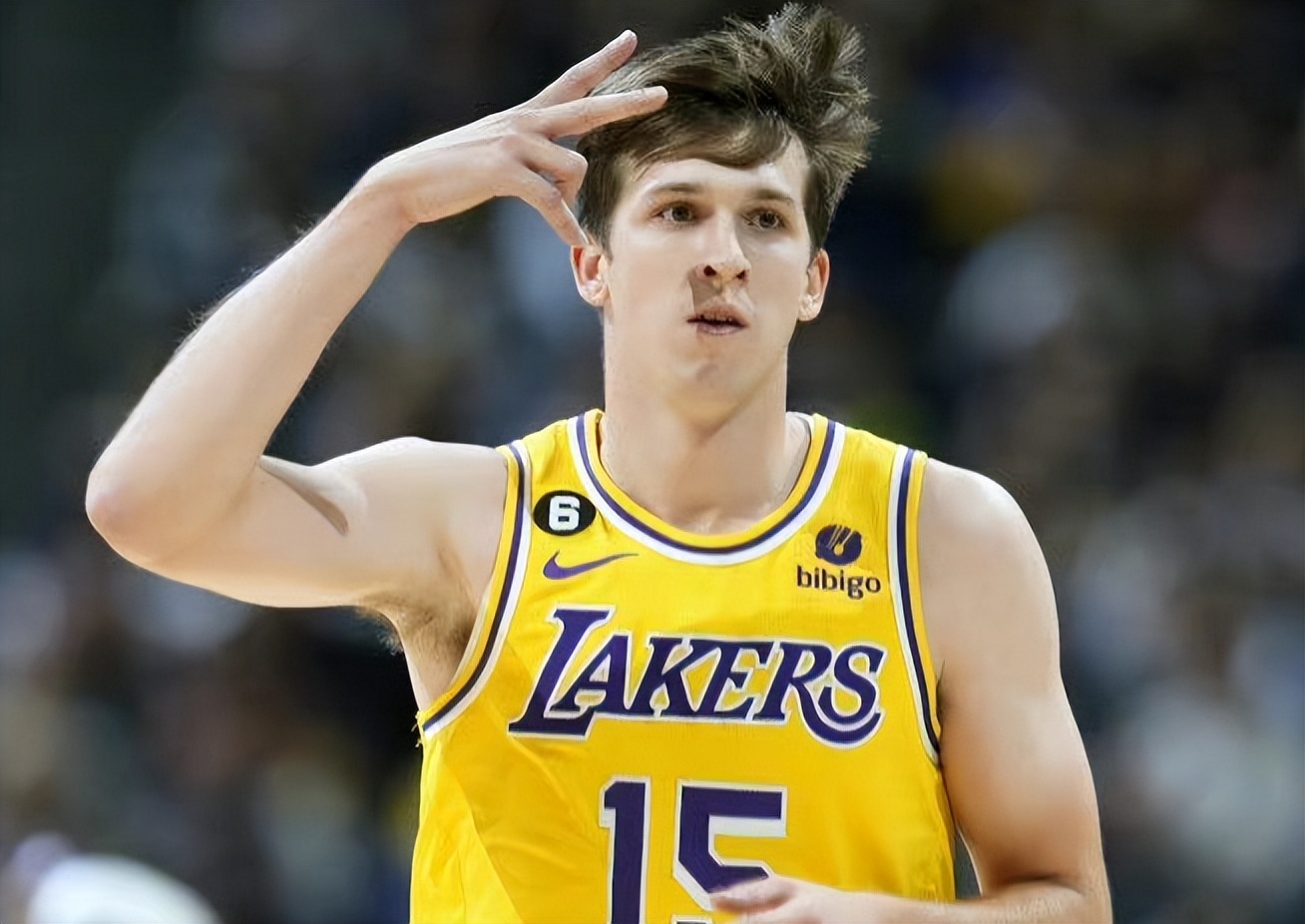 老詹27分湖人末节乏力不敌热火,老詹34分