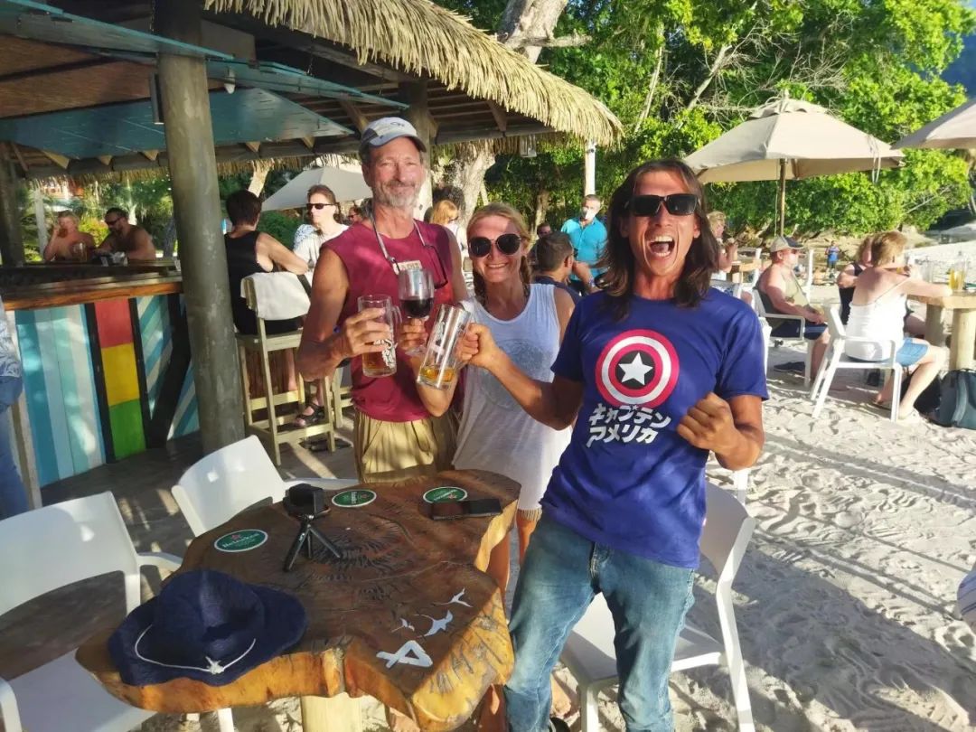 “真正远航的都是疯子！”但我无条件相信我的船长我的船