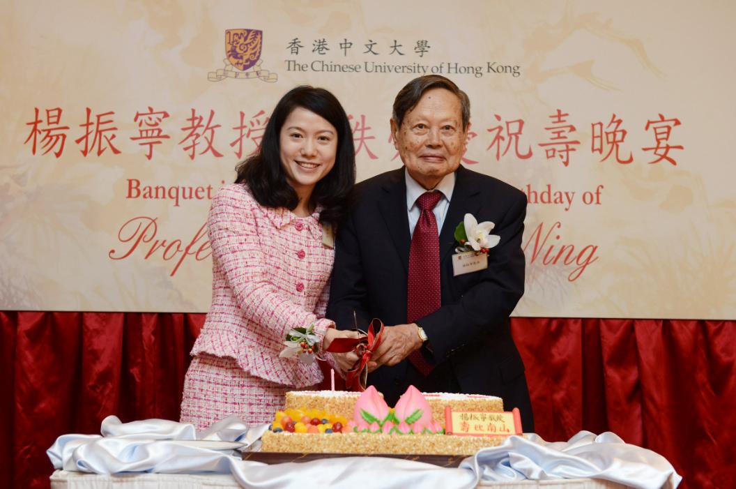 钱学森力学班和姚期智班哪个厉害,姚期智和钱学森合影