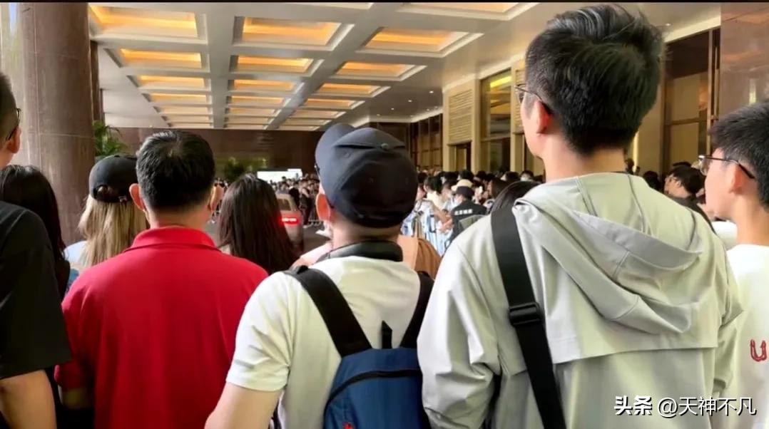 网曝梅西因带错护照滞留机场,梅西因双重国籍被拦在机场