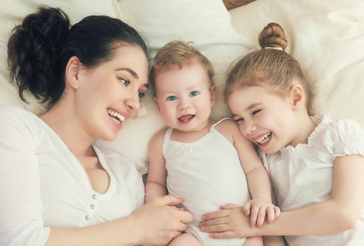 女孩肚子疼发现怀孕了,女孩肚子疼去医院发现怀孕