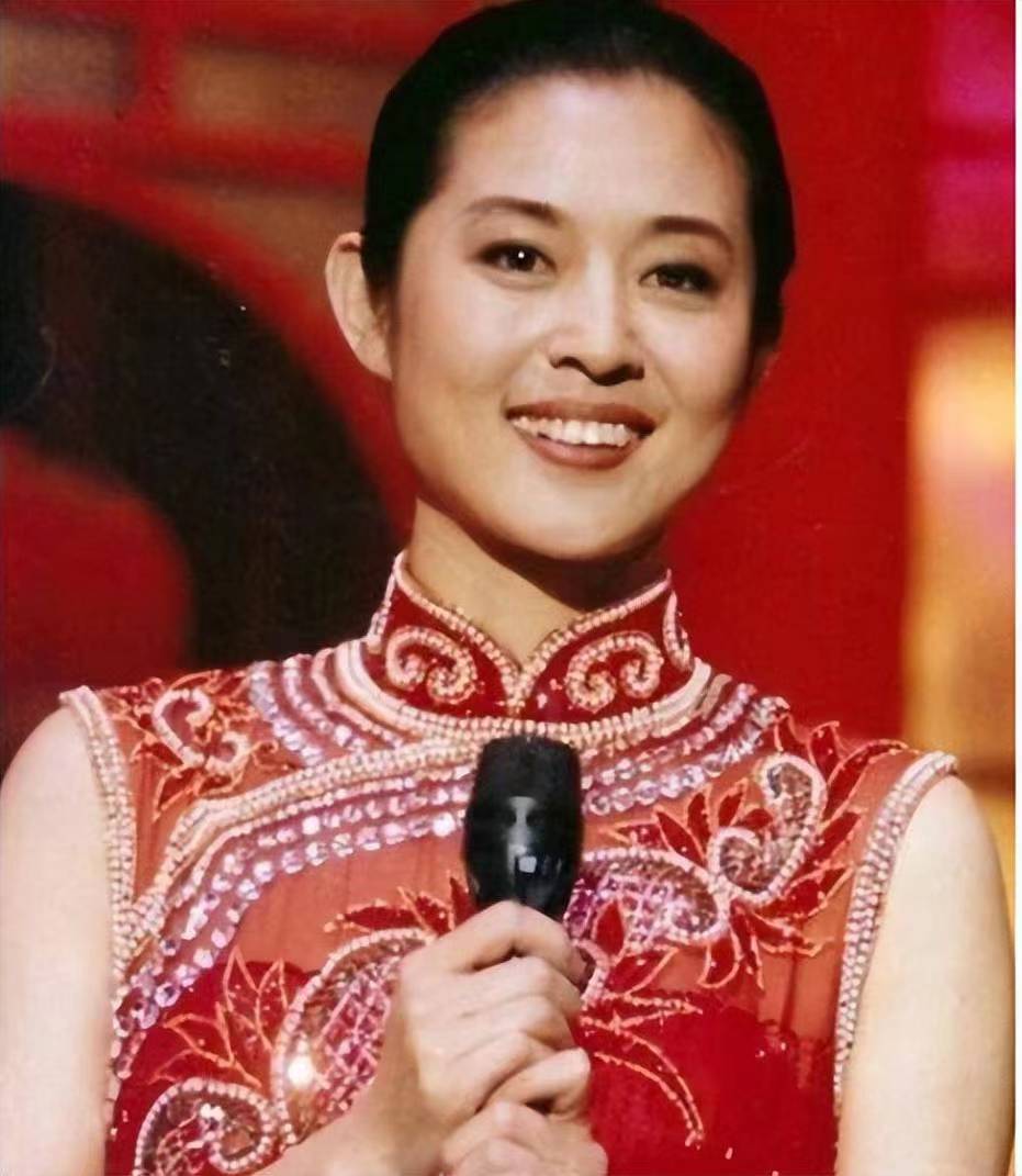 央视一姐李红现状,央视一姐李红董卿