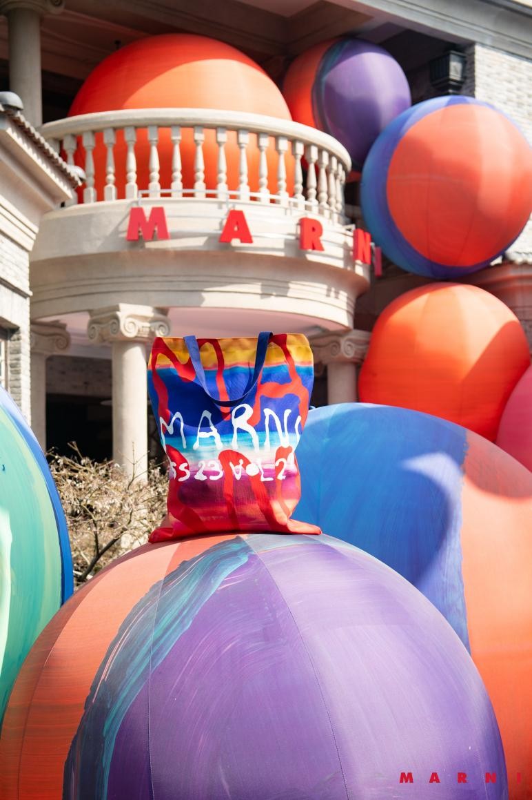 DIESEL2023春夏系列限时快闪店登陆苏州仁恒仓街