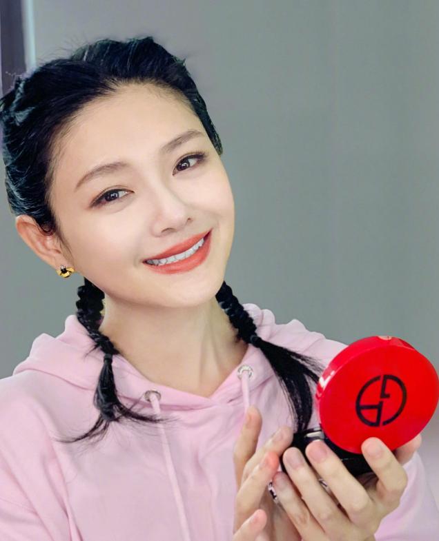 台湾省发生地震后，汪小菲母亲张兰和孙女视频，称新房子能抗十级