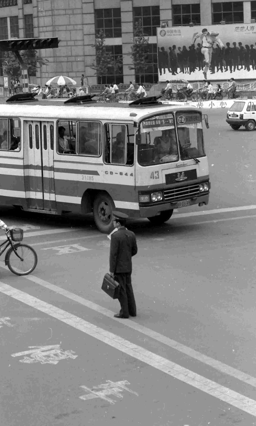 成都公交进化史,成都公交的发展史简介