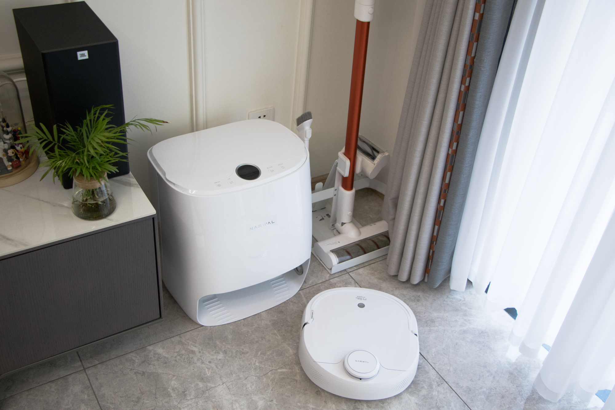 云鲸自动拖地机器人实测,云鲸j2拖地机清洁液