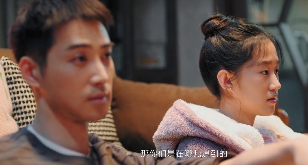 熟年：带资进组？何志超的小姨，完美诠释了素人与明星的差距