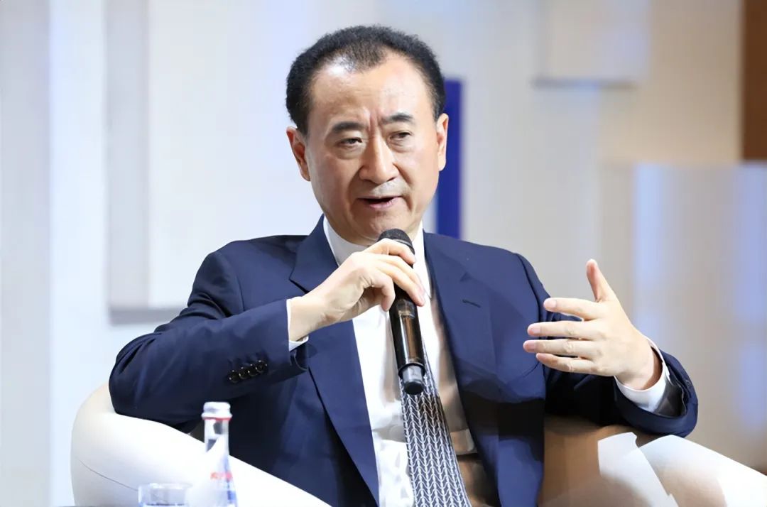 美国禁止中国公民买房，国内富豪投资受阻？触动了谁的蛋糕？