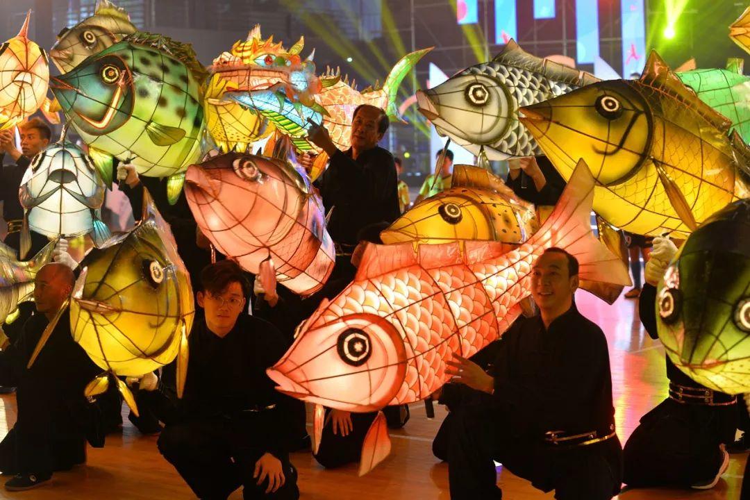 《南方诗词评论》第35期:以古风诗化深圳本土人文历史的奠基之作