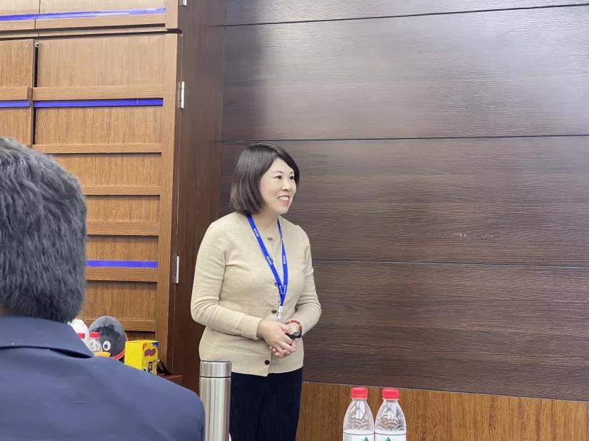 凝心聚力共奋进创新突破向未来,凝心聚力共创佳绩的内容