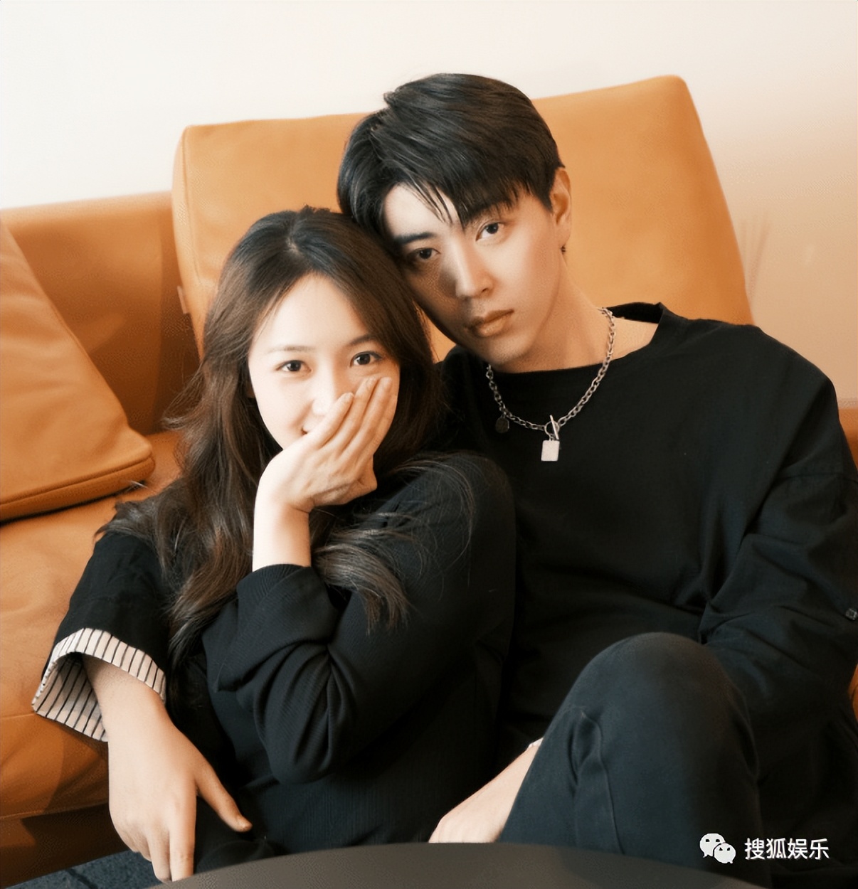 秦牛正威订婚哪个明星参加了婚礼,秦牛正威订婚视频高清