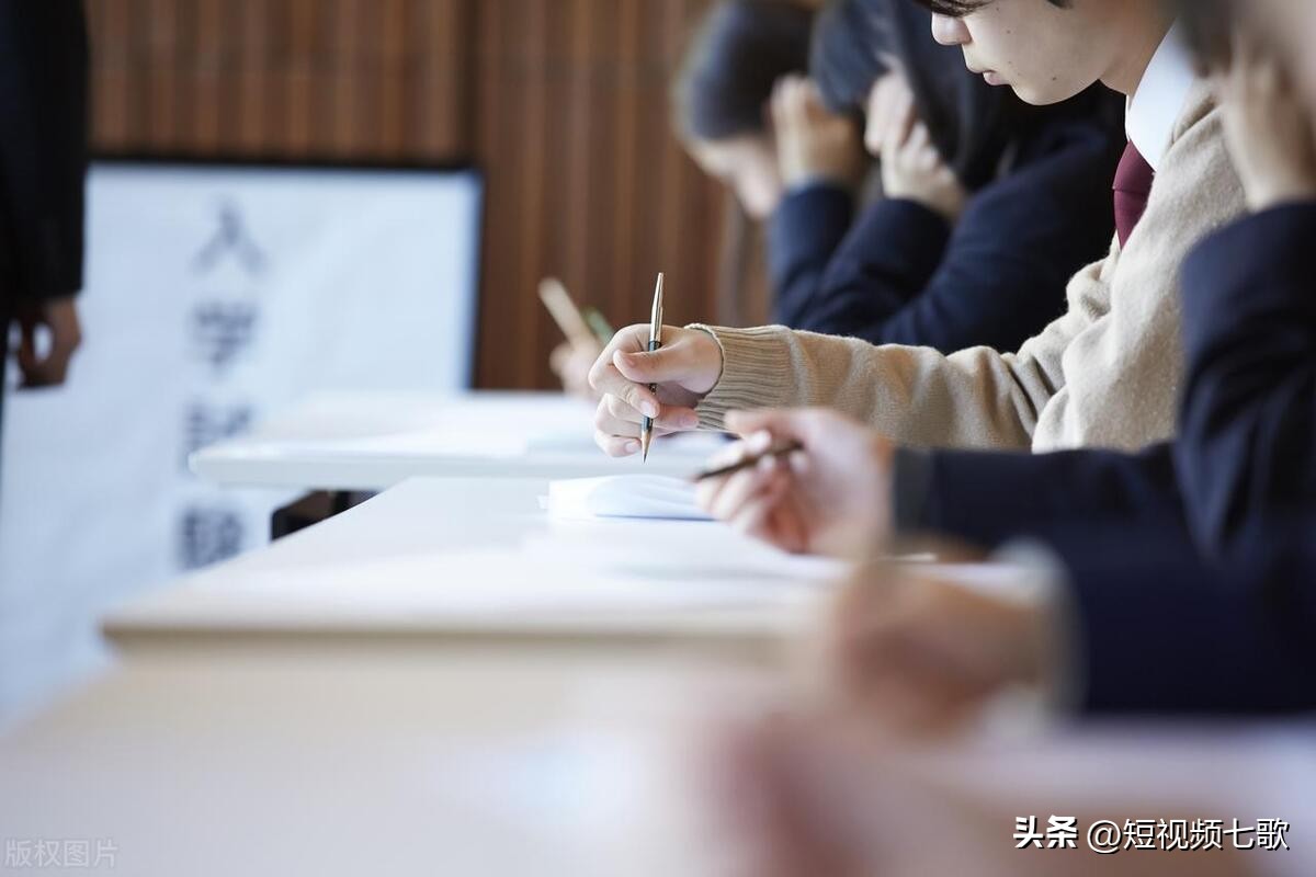 全媒体运营师到底是个怎样的职业,新媒体运营职业定位