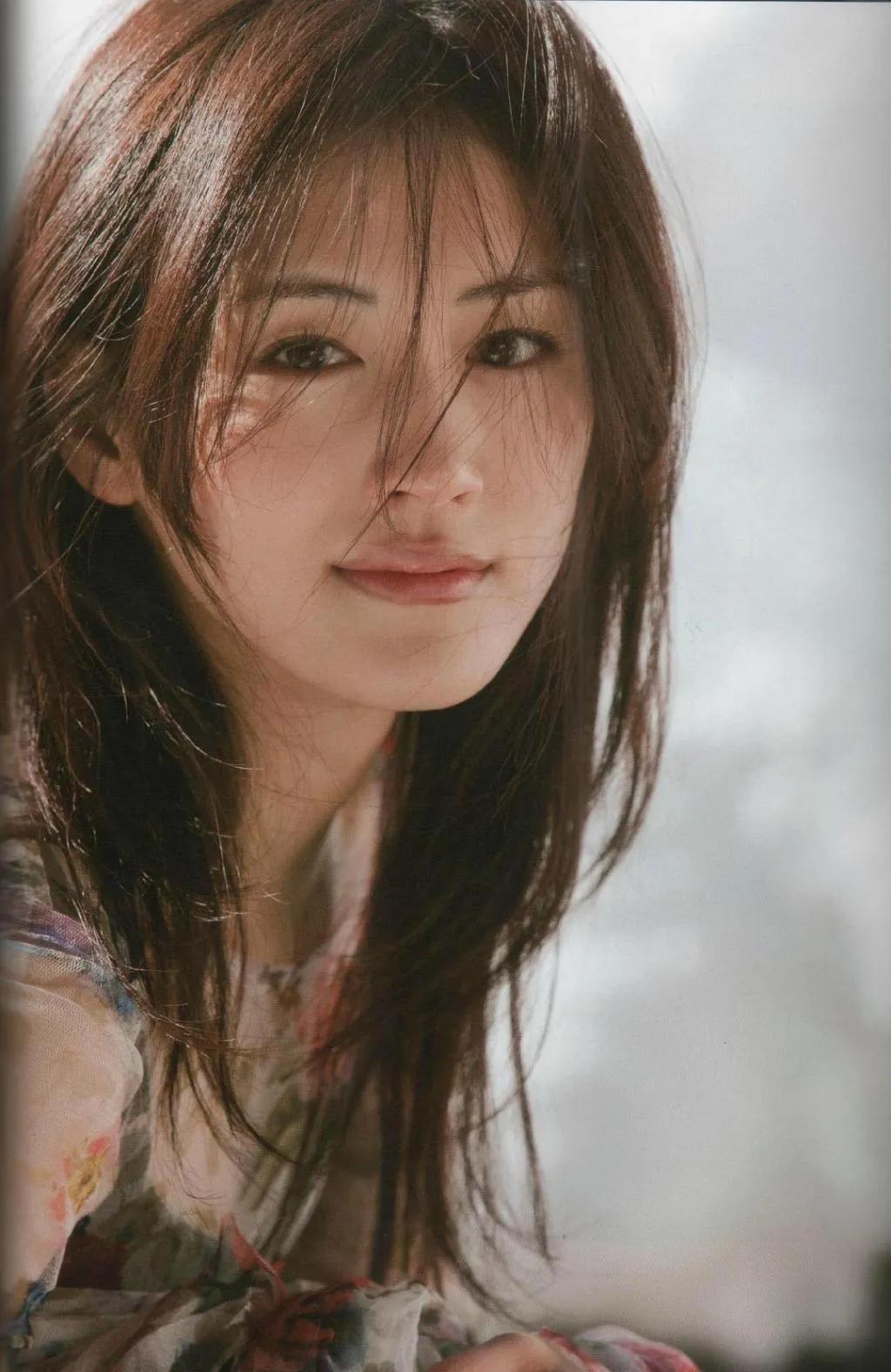 她是6000万日本男人的“新晋梦中情人