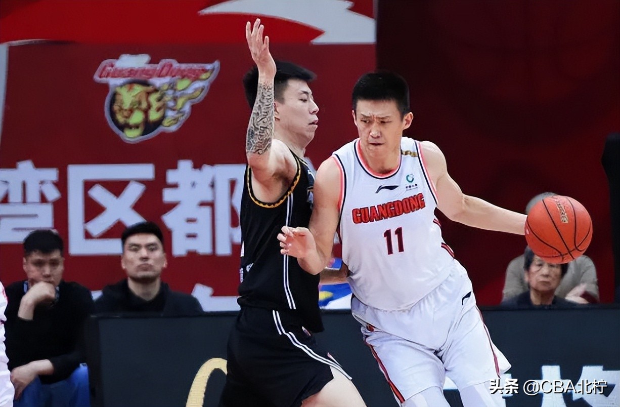 cba辽粤大战g5半决赛张镇麟,cba总决赛g3张镇麟补扣球迷视角
