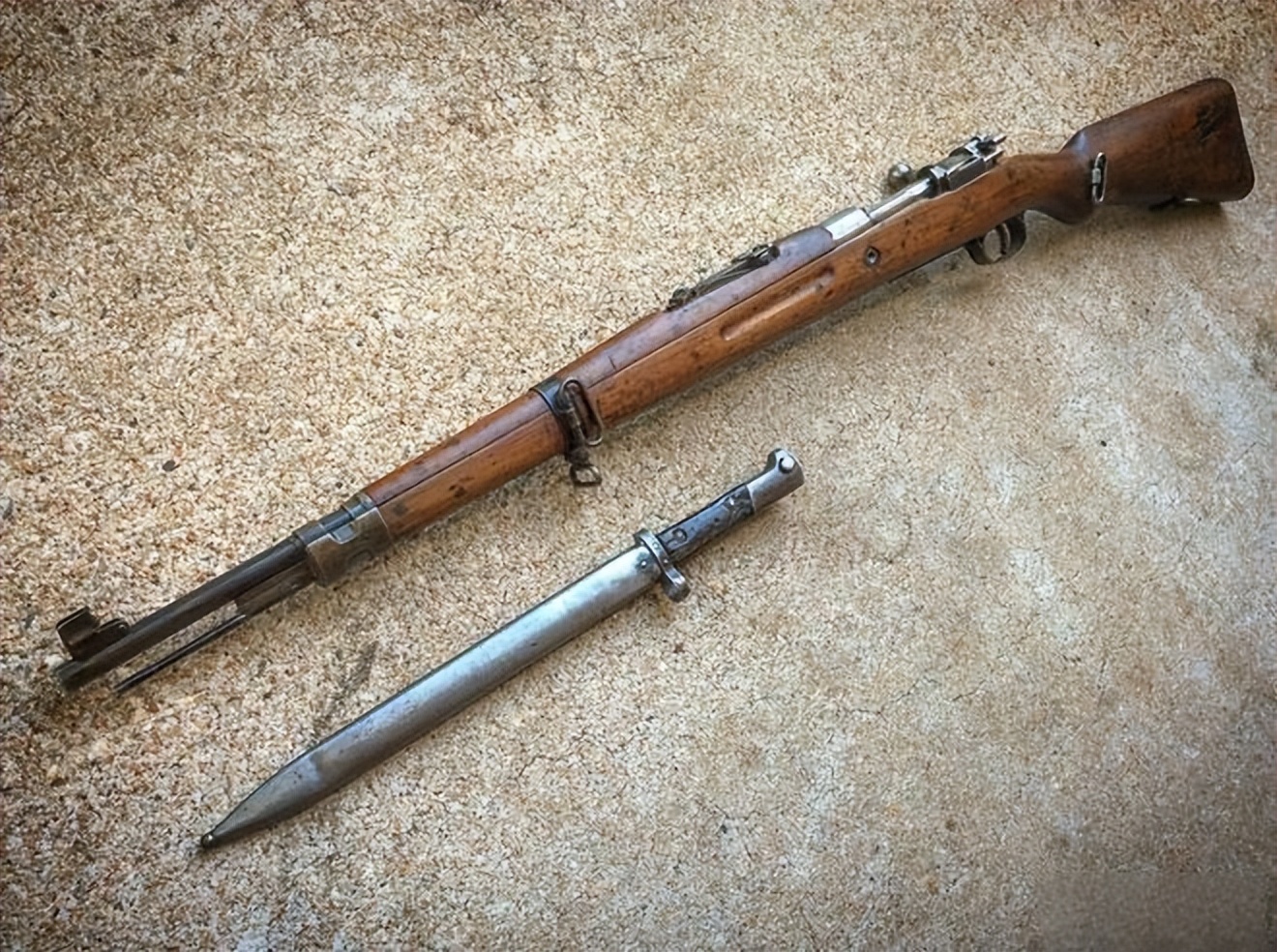 捷克vz24毛瑟步枪和德国标准步枪 (vz24步枪对比98k步枪哪个强)