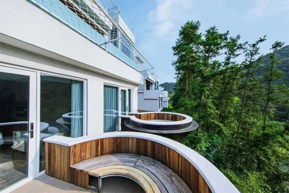 莫干山lv恒温泳池度假村,莫干山lv悬空度假村