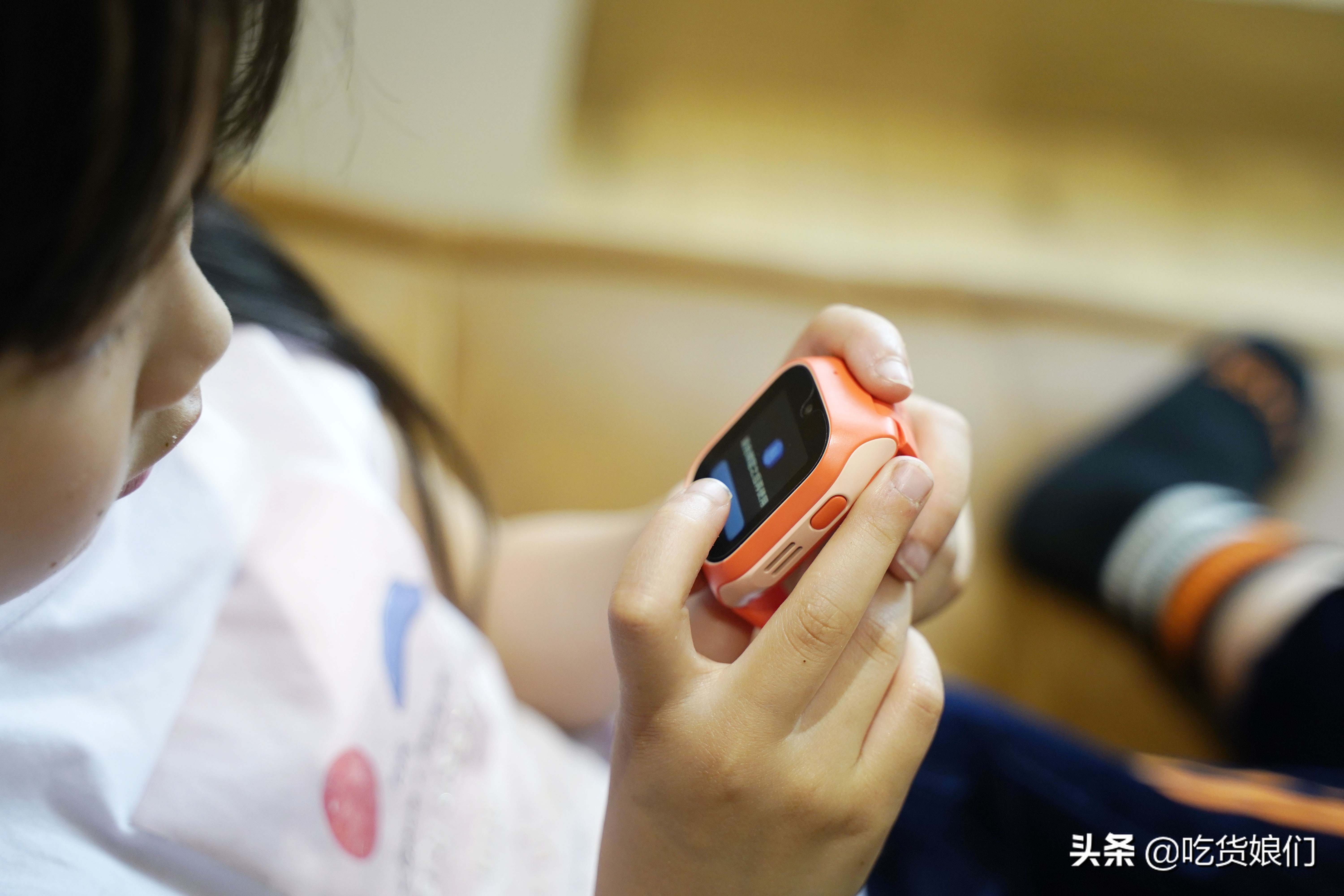 米兔儿童电话手表6c499,儿童电话手表测评米兔6C