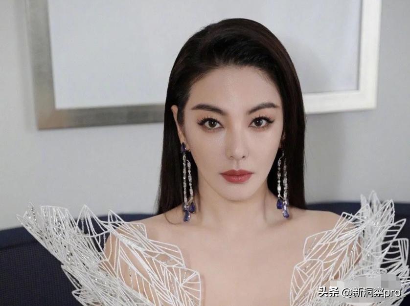 张雨绮说699我都买不了袜子,#媒体评张雨绮称699都买不了袜子