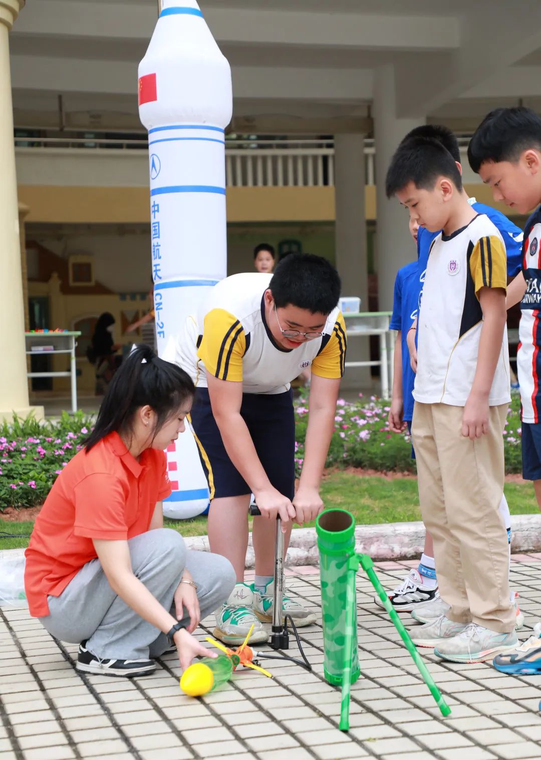 前方高能谁演的,前方高能校园歌手演唱瞬间