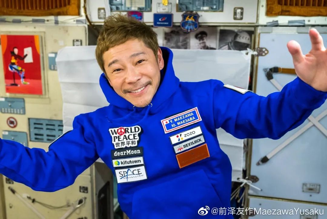 随便花过亿美金请陌生美女上太空，这个富豪目的可不单纯！