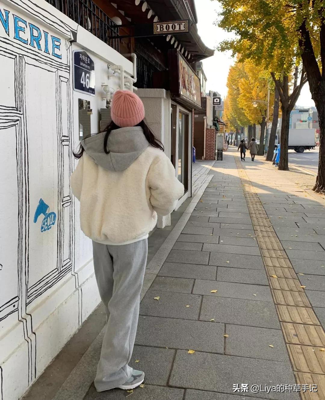 最流行的羊羔毛款式,羊羔绒还流行吗