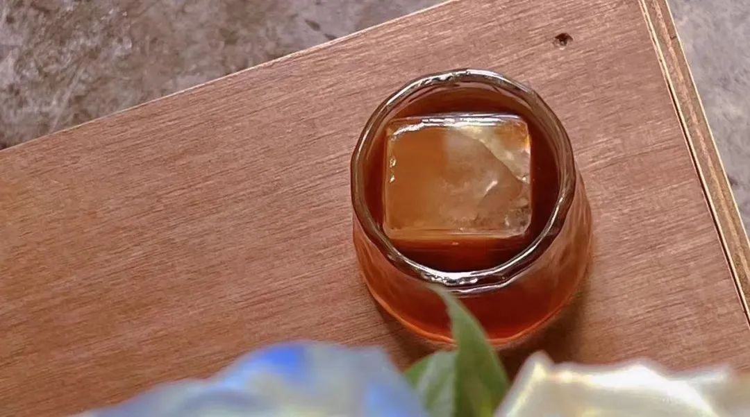 一年开7000家的咖啡店是奇迹,一年开5家餐饮